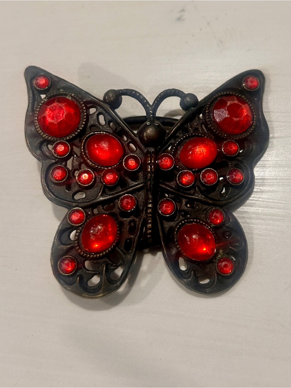 Vintage-Inspired Red Gemstone Butterfly Belt Buckle